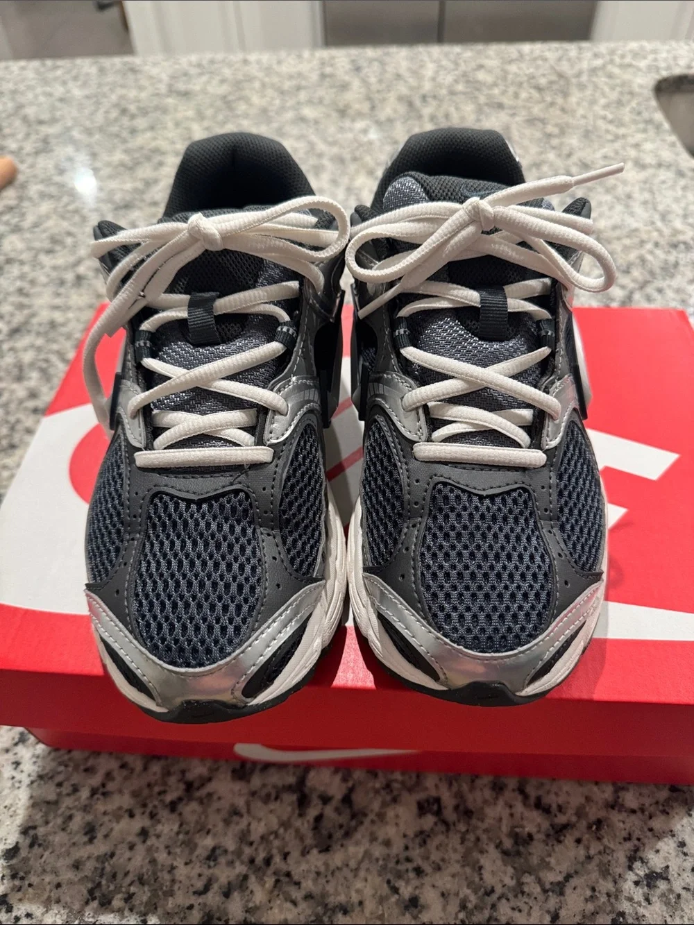 Women’s Nike V5 RNR